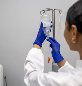 A nurse administers IV Vitamin Therapy